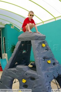 Laste mänguväljakul sain ma väga kõrgele torni otsa ronida
